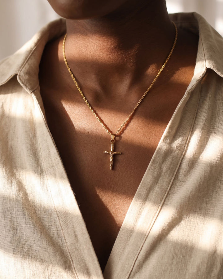 Pray Cross Necklace model