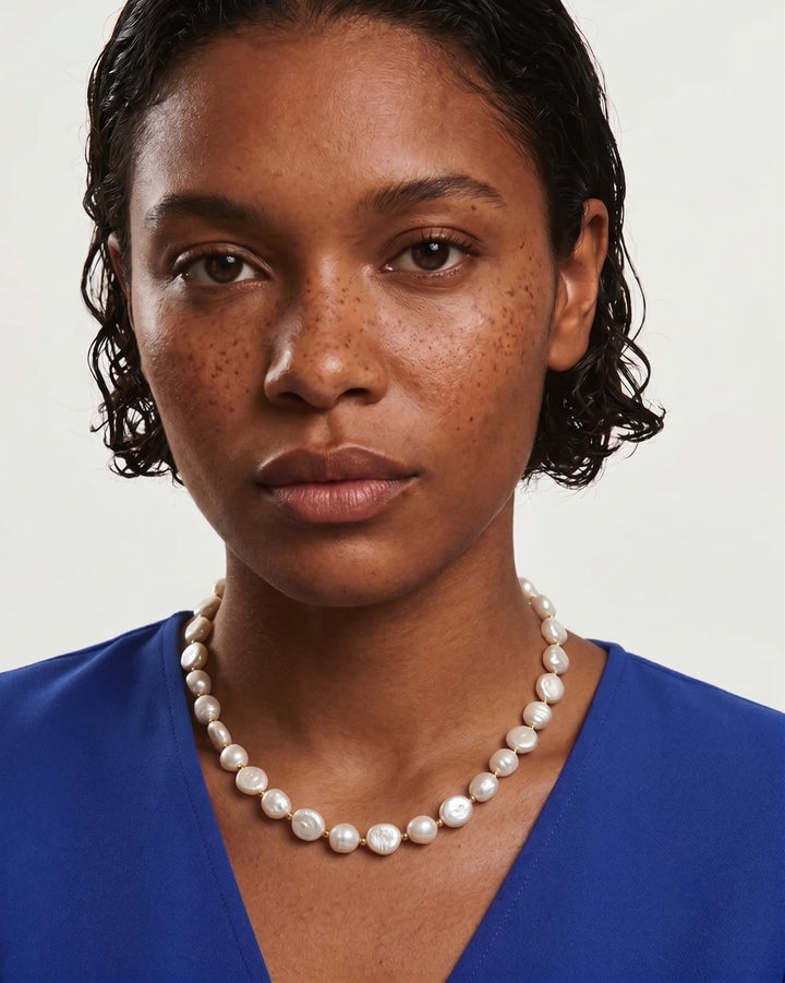 Chunky Pearl Necklace model