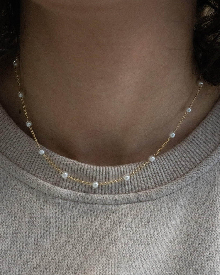 Satellite Pearl Chain Necklace model