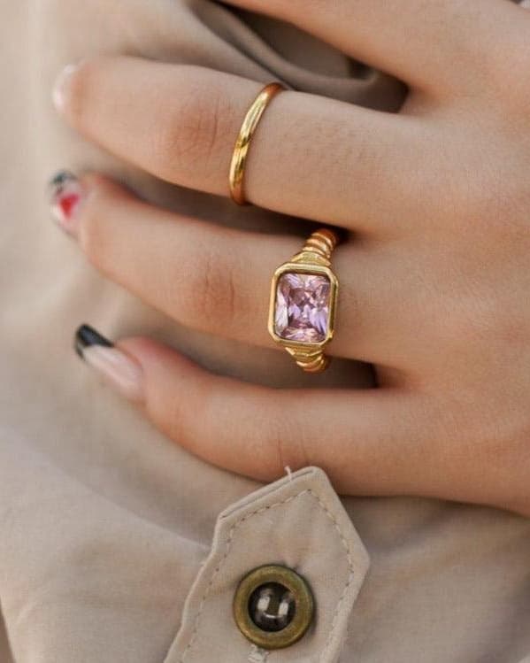 Twisted Signet Ring model
