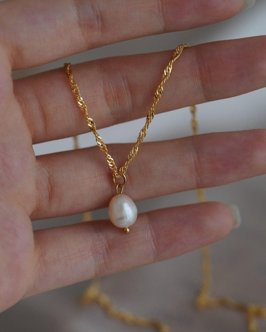 Drop Pearl Necklace