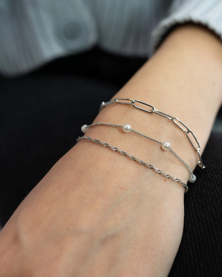Satellite Pearl Chain Bracelet model