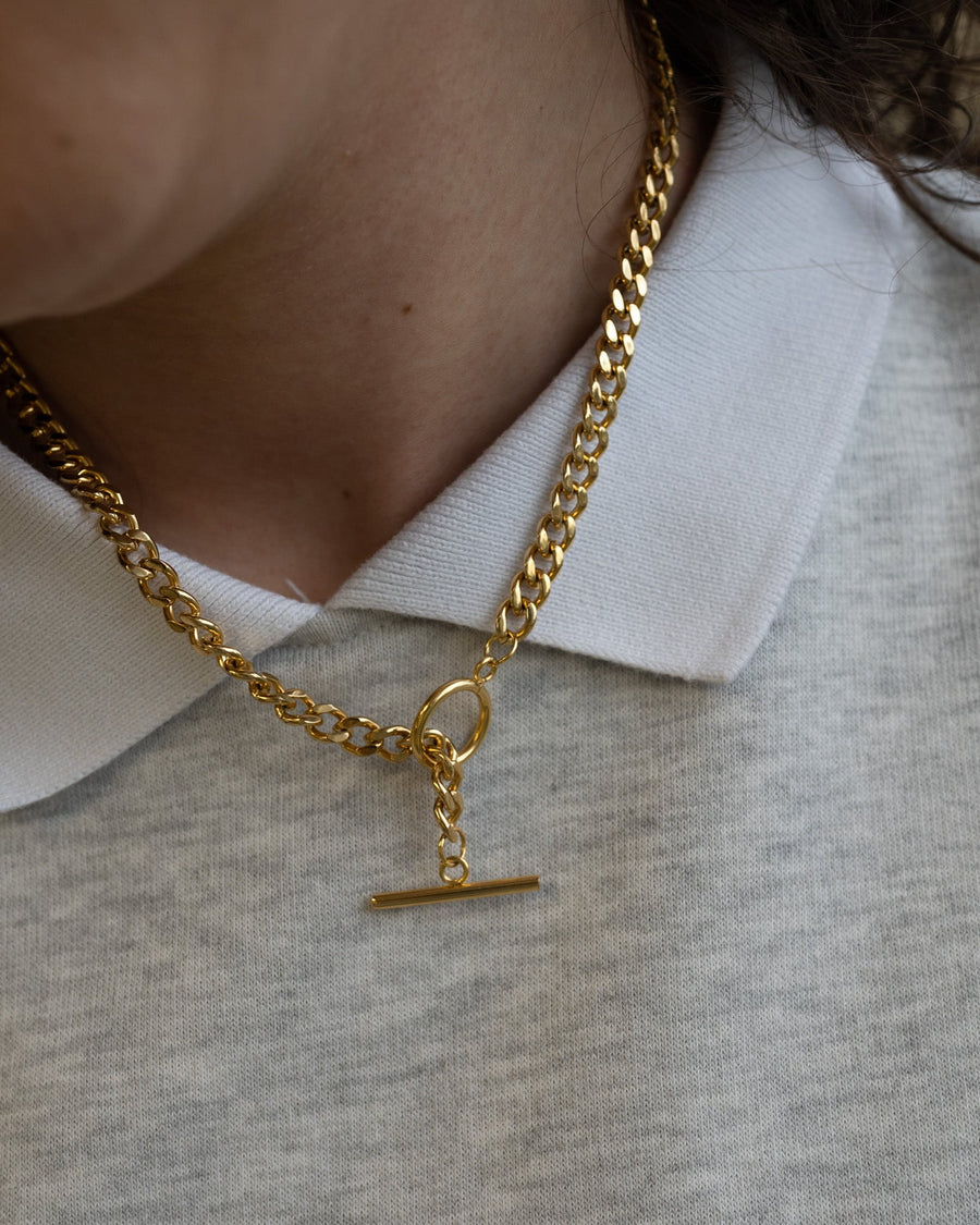 Bold Curb Toggle Chain Necklace