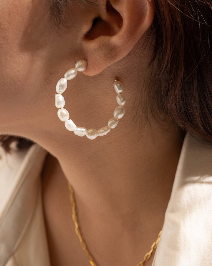Large Pearl Hoops model
