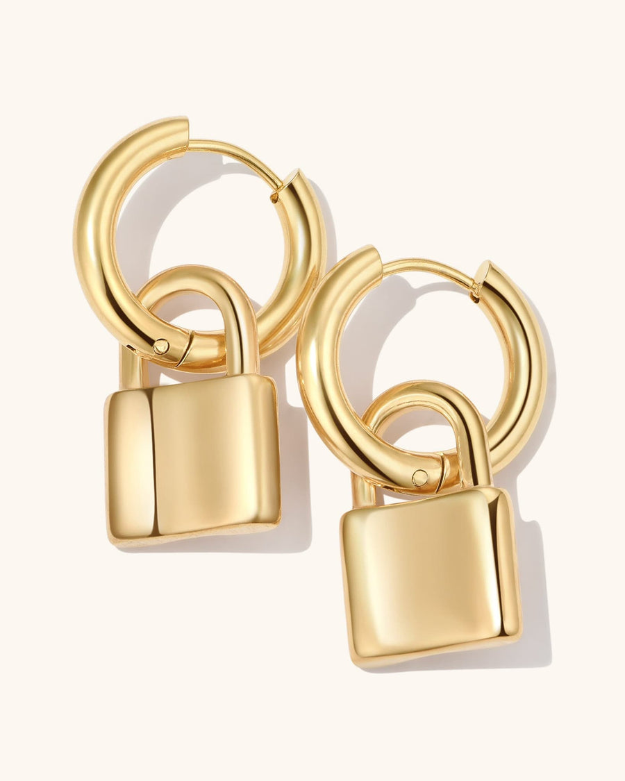 Detail Image - Padlock Hoops with padlock-shaped pendants in 18k gold plated stainless steel