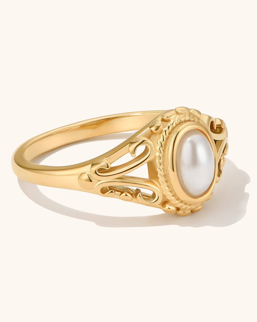 Detail Image - Vintage Pearl Ring with oval pearl and ornate 18k gold plated stainless steel band detailing