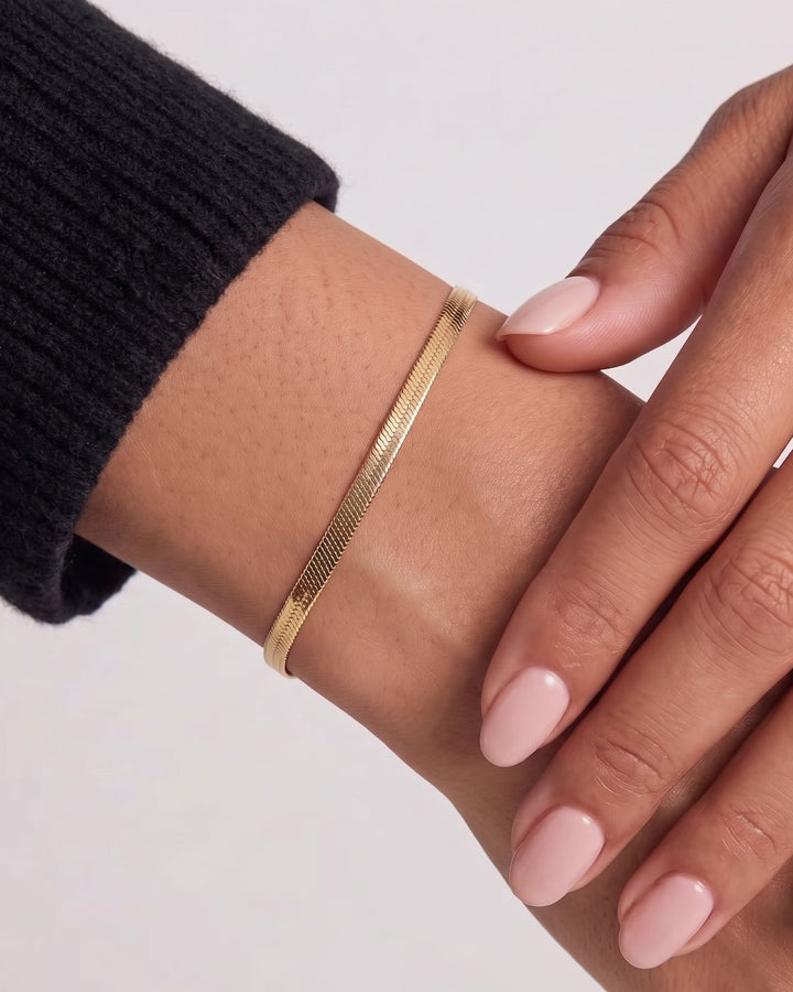 Herringbone Bracelet model